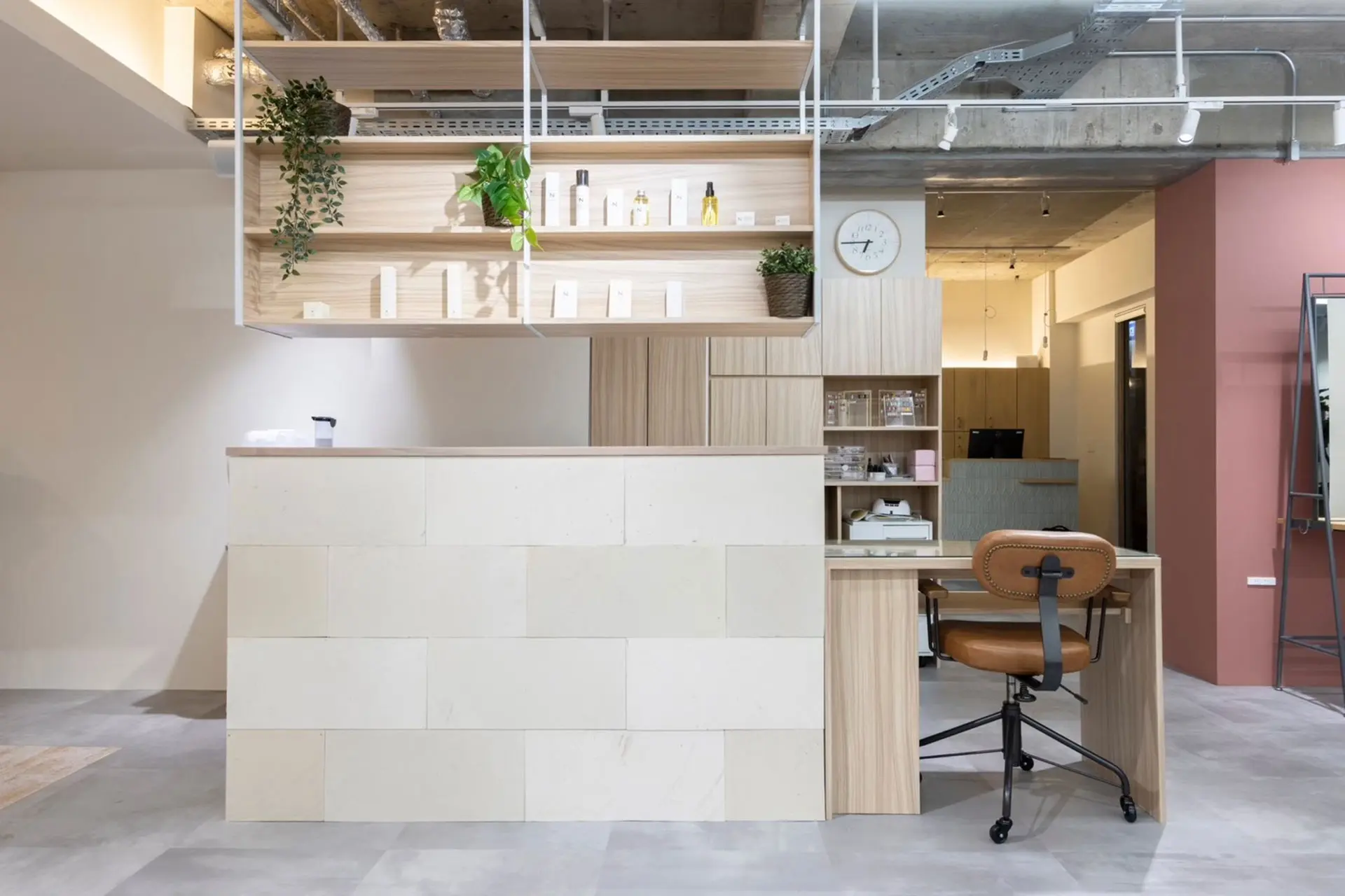 EJINBARA1979の内観